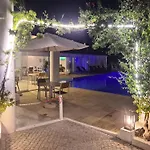 Otel Alcaide 3*