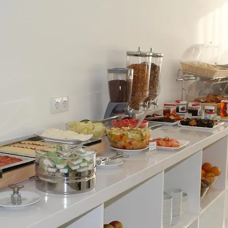 Alcaide Hotel 3*