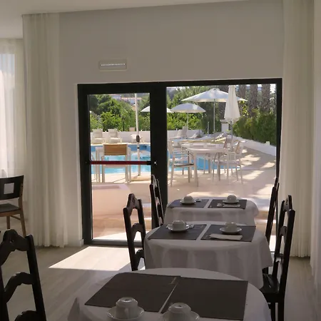 Alcaide Hotell 3*