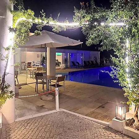 Hotel Alcaide
