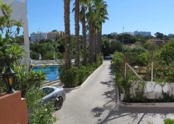 Отель Alcaide Портиман