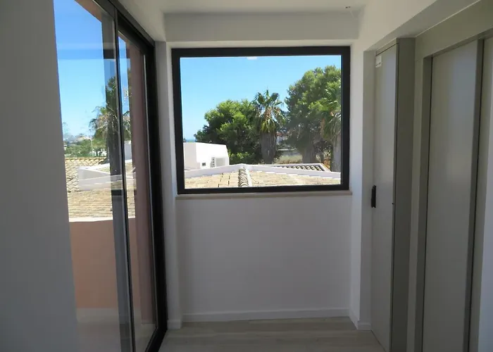 Отель Alcaide 3*