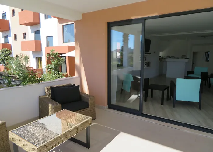 阿尔凯德酒店 波尔蒂芒